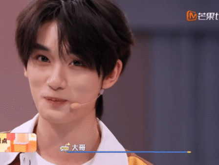 小丁的高光时刻！娜扎一句“大哥”，明爽到溢出屏幕～