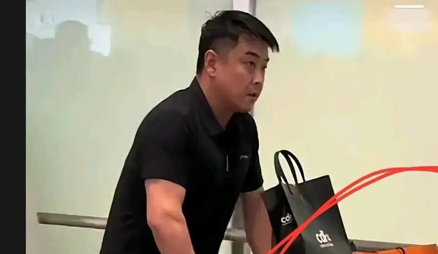 睡了一觉起来，刷手机突然看到王皓的事儿，真挺让人高兴！本以为是什么徒弟王楚钦孝顺