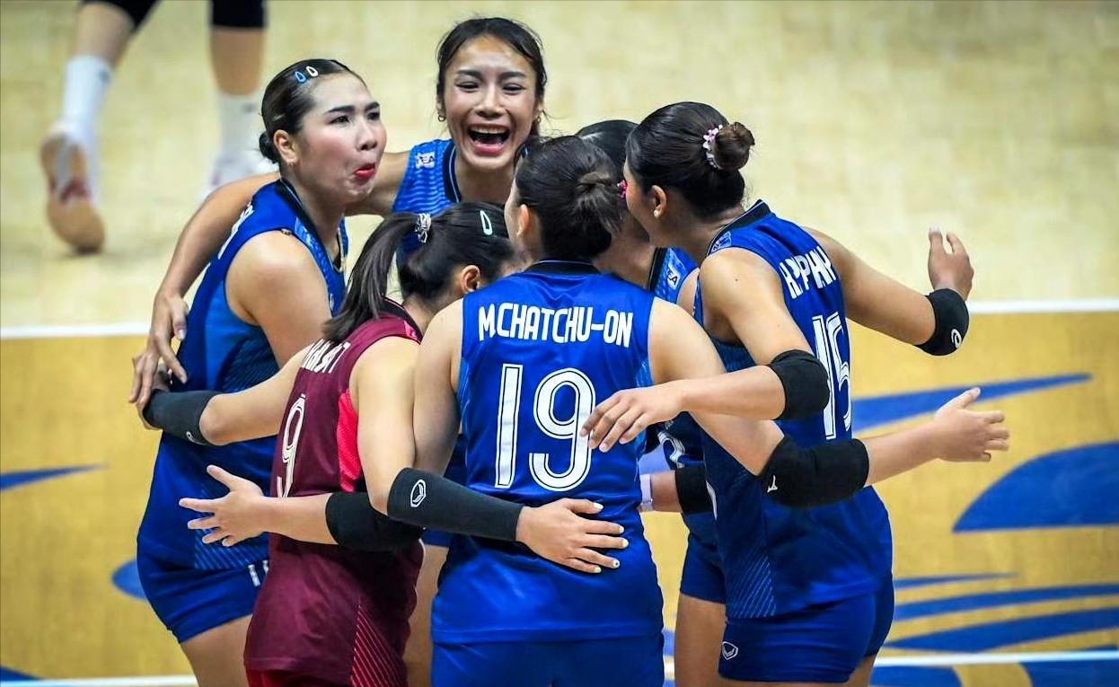 3-0，3-2，亚锦赛四强诞生，奥运冠军被绝杀，中国女排遭2坏消息泰国女排3