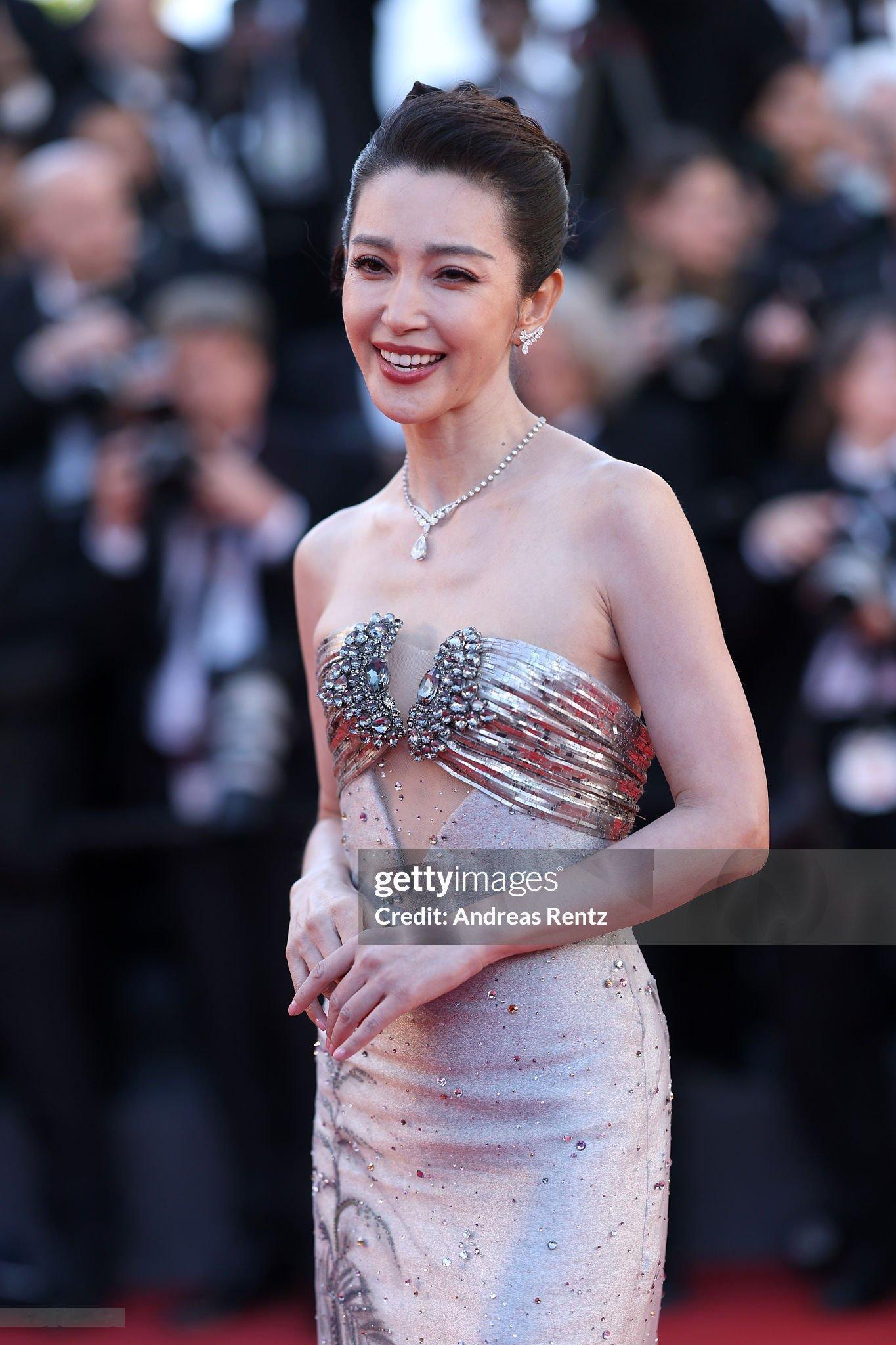 正式红毯亮相！李冰冰一袭ArmaniPrivé2025春夏高级定制搭配