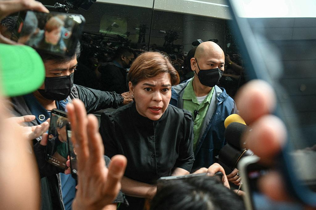 政坛斗法全是套路，莎拉反击打得对手措手不及！就在菲律宾政坛马科斯政府与副总统莎拉的对峙愈演愈烈之际，