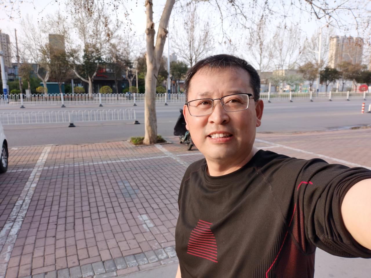 怕唾沫星子，不敢说的经历，慢跑真的治愈了我的膝盖疼痛，十几年前，抽烟，喝大酒