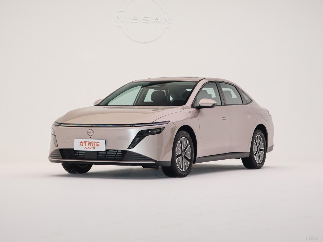 东风日产N6正式上市，预售价10.99-12.19万元，定位中型插混轿车，核心卖