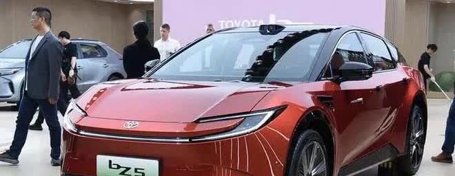 你一定想不到！全球公认最好的发动机前三名：第三名：奔驰，故障率0.83%;