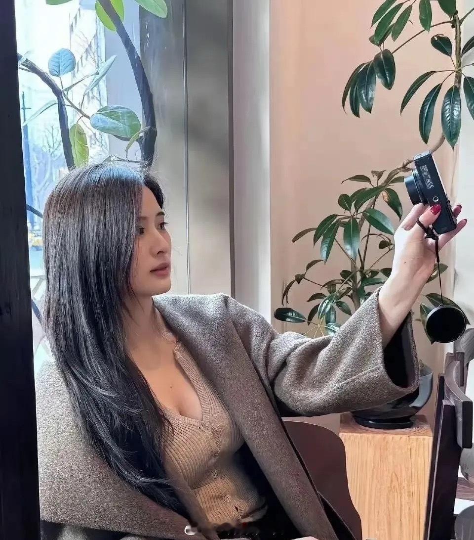 还是自己拍吧，对你们的拍摄技术不放心！