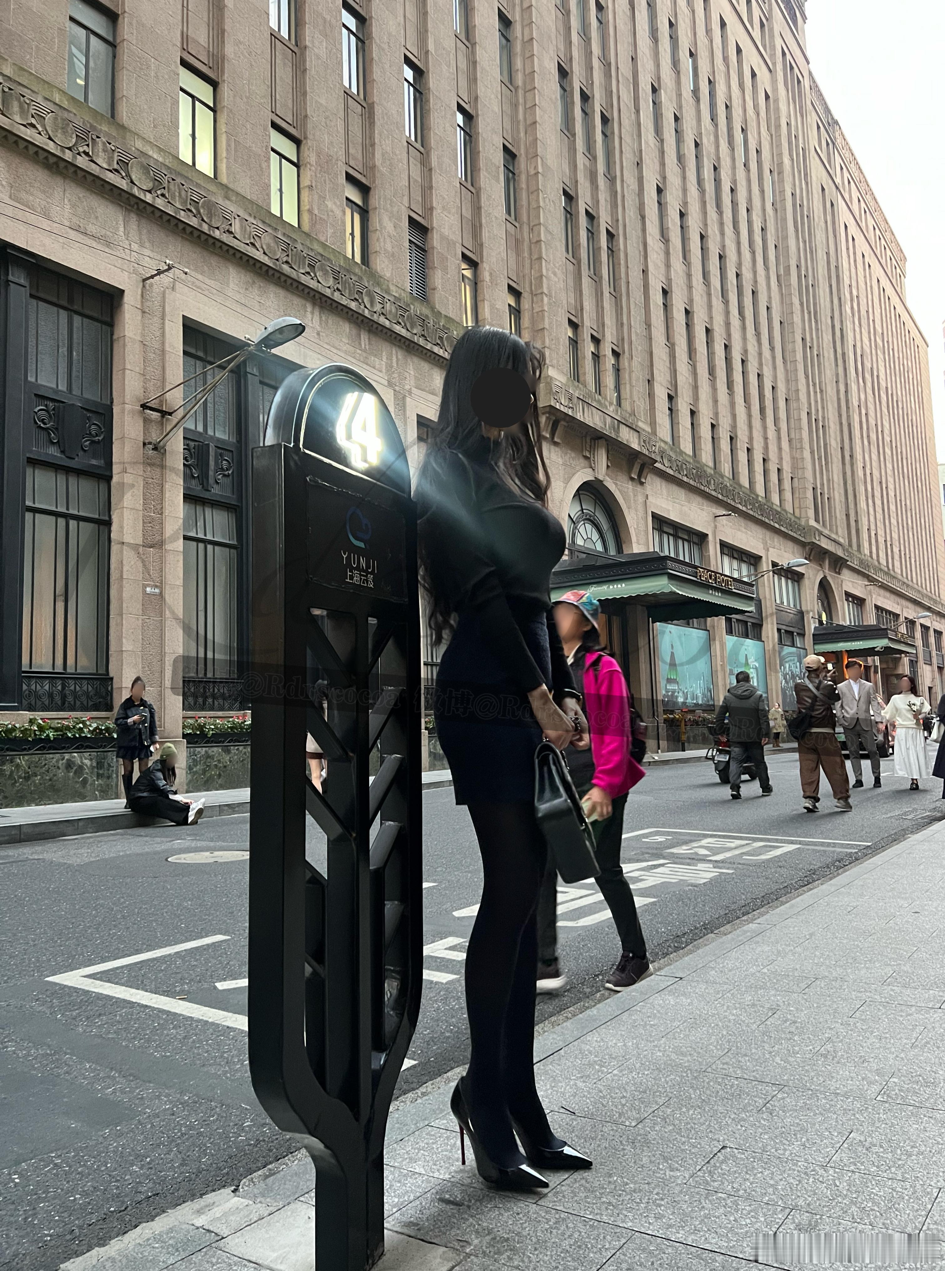 一身黑ootd今天穿什么