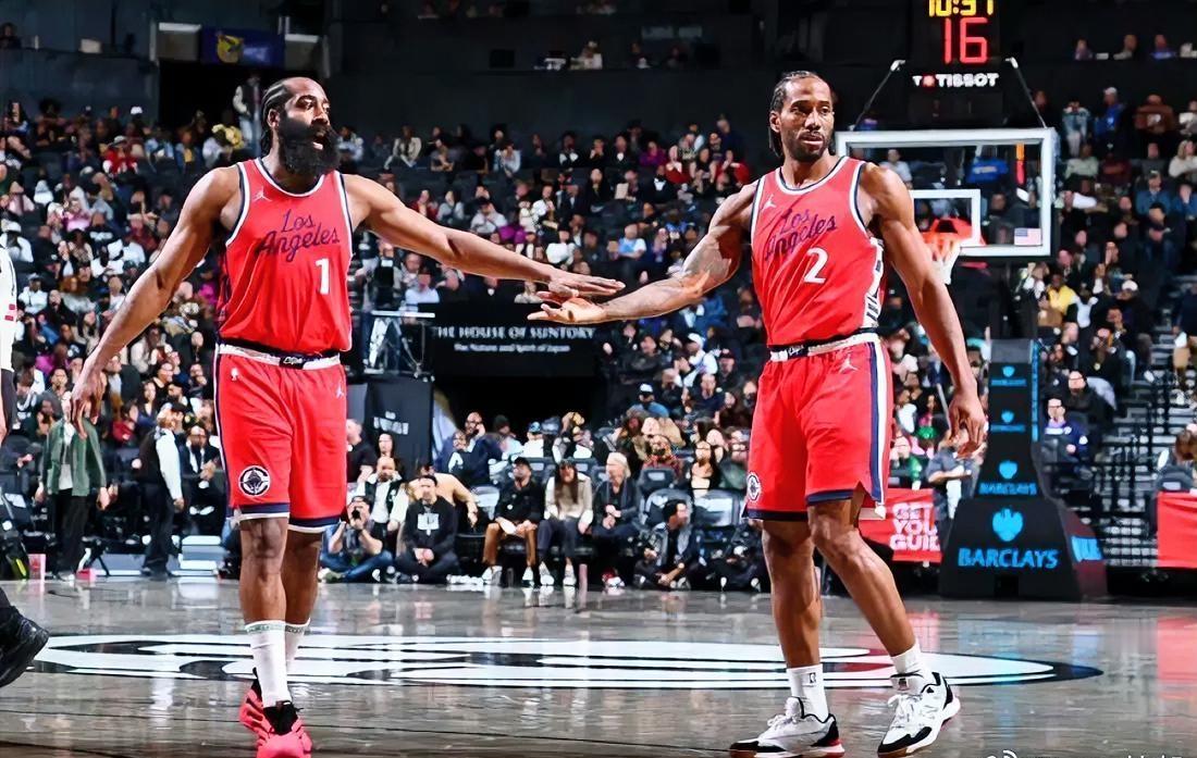 不出意外，快船还是输球了，看看5位首发球员表现，都要背锅！1. 莱昂纳德：上场