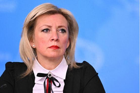 美俄乌谈崩了？2026年1月24日，首次三方会谈，首日无果！普京新加一要求，扎哈