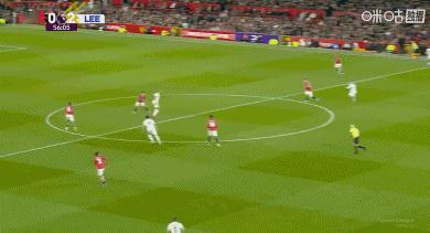 负责的说一句，利桑德罗的红牌真的一点也不冤！不可否认在争顶的时候勒温有个回身搂