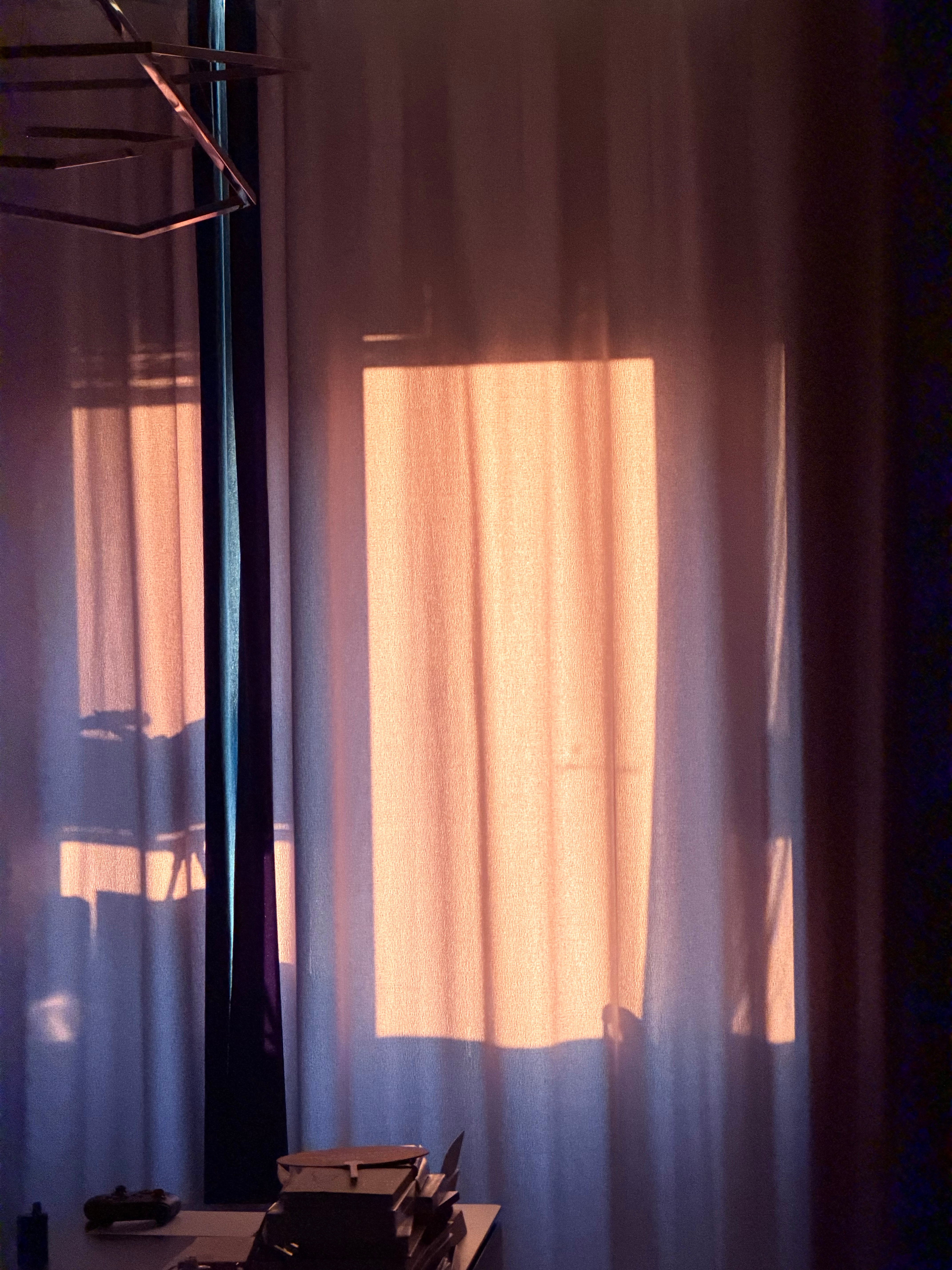 早起的阳光真的是一天的救赎，早啊，朋友们