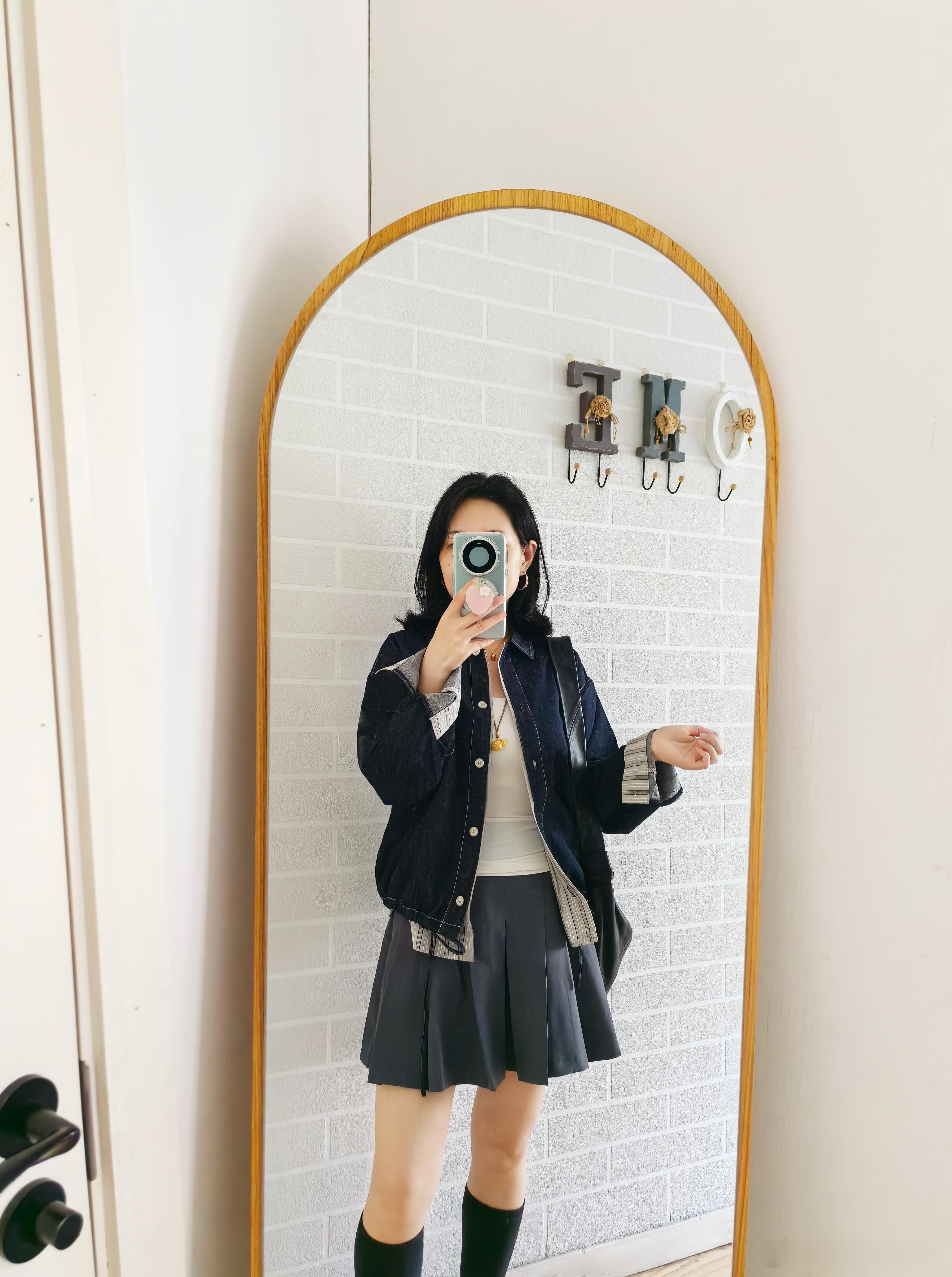牛仔外套+学院风半裙今天请叫我学姐呀[比心]ootd今天穿什么随手拍​​