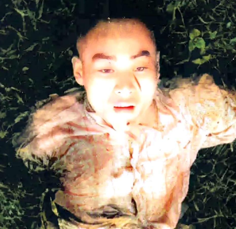 照片里这位怒目圆睁的烈士，名叫聂曦。1950年，由于叛徒告密不幸落入国民党手中，