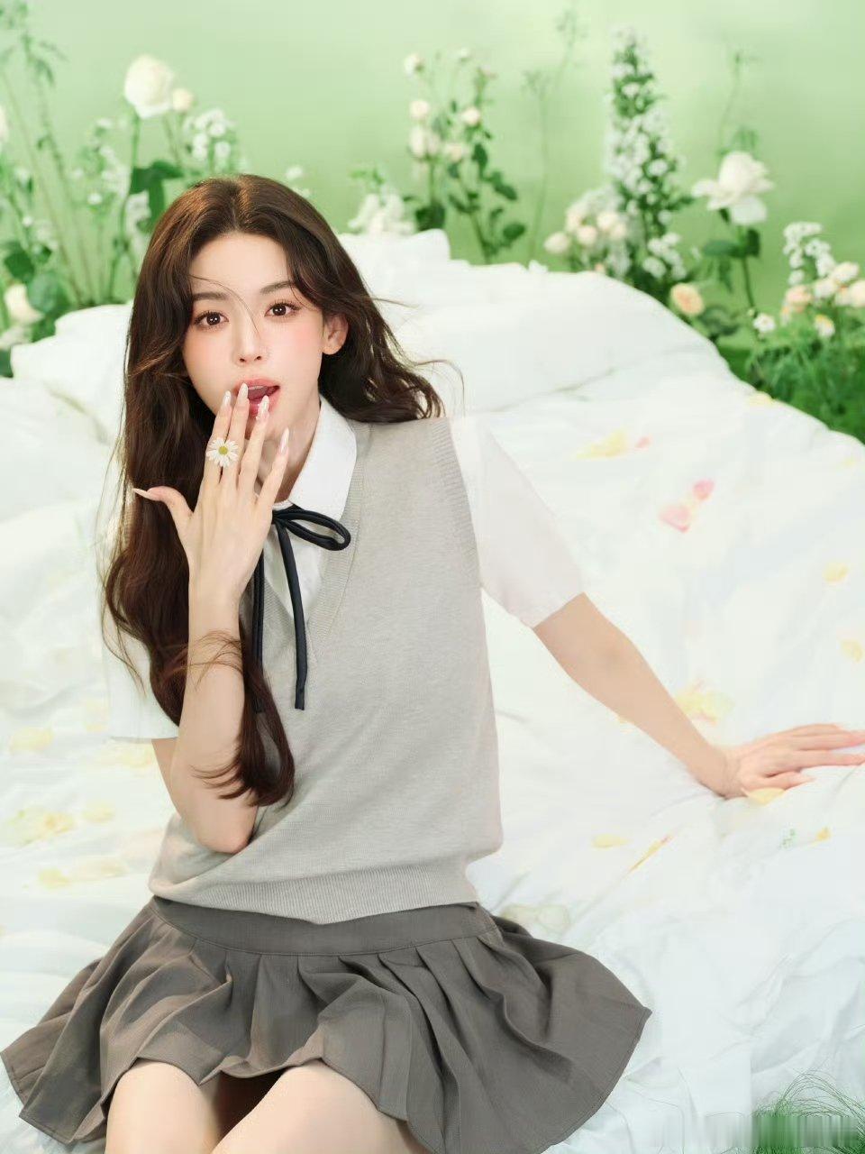 娜扎为情侣提供520新思路谁能拒绝颜值出众的娜扎，清冷温婉尽显独特魅力，不仅颜