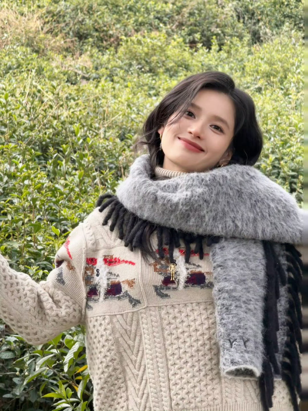 张婧仪姐感和妹感在一套图里同时出现怎么回事呢