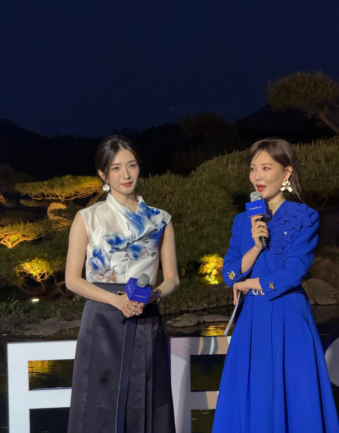 演员的气场还是不如主持人