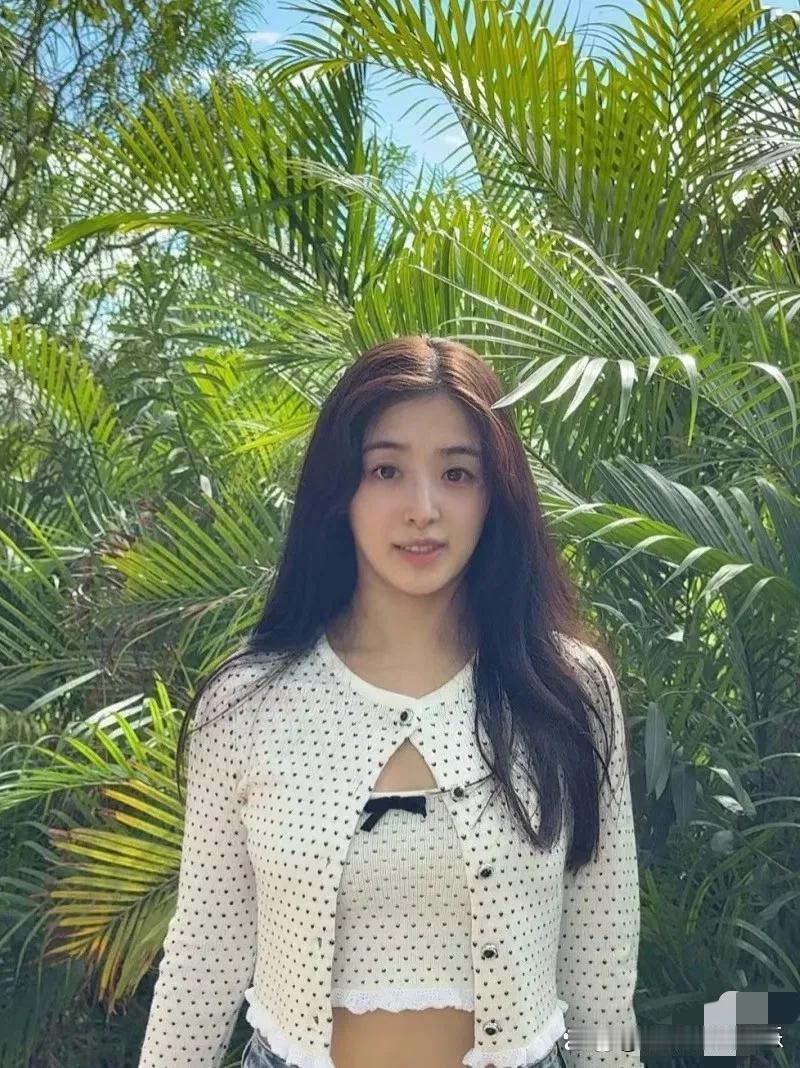 张含韵的素颜是不是很好看