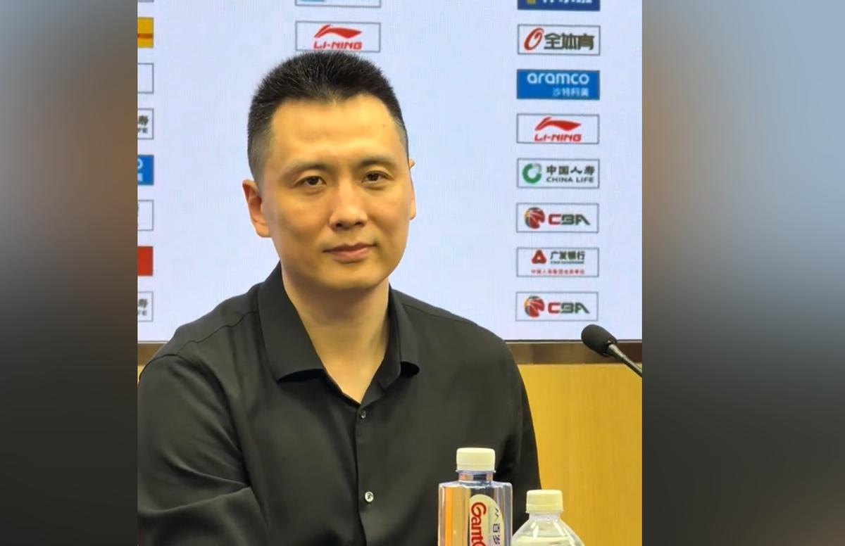 上海男篮把最后一个顶薪名额，给了个24岁的小伙子。三个顶薪名额，两个给了王哲林