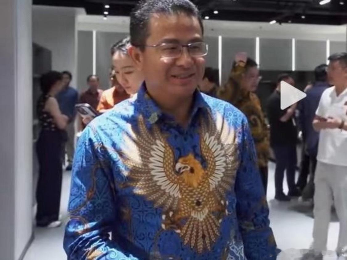 金立手机创始人曾赌博输掉十几亿当时就有传言说金立手机的老板输了好多💰，一直以为