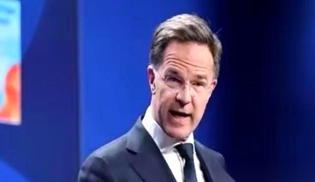 一上来就指着鼻子骂。说俄罗斯要是没有我们，早就趴下了。说我们给了他们90%的