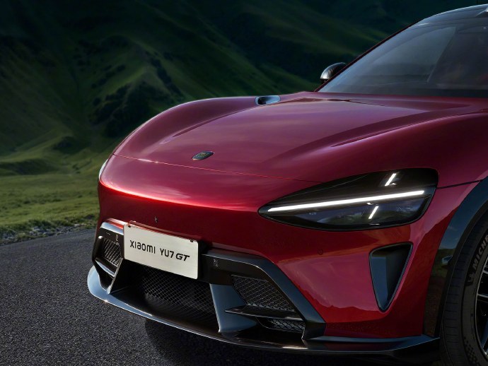 小米YU7GT性能参数曝光1003马力的动力输出，300km/h的极速