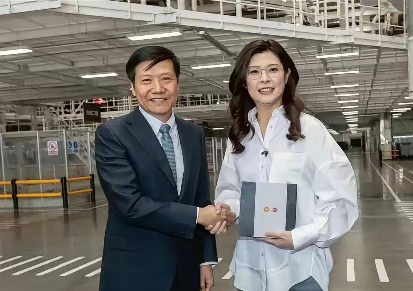 不太明白，为啥去看小米汽车？国内头部汽车不应该是比亚迪吗？小米才几年，没有技术