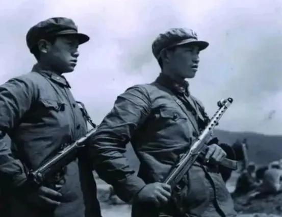 1958年，甘南爆发武装叛乱，叛乱军队攻破了当地政府，杀害了上百名干部和群众，甘