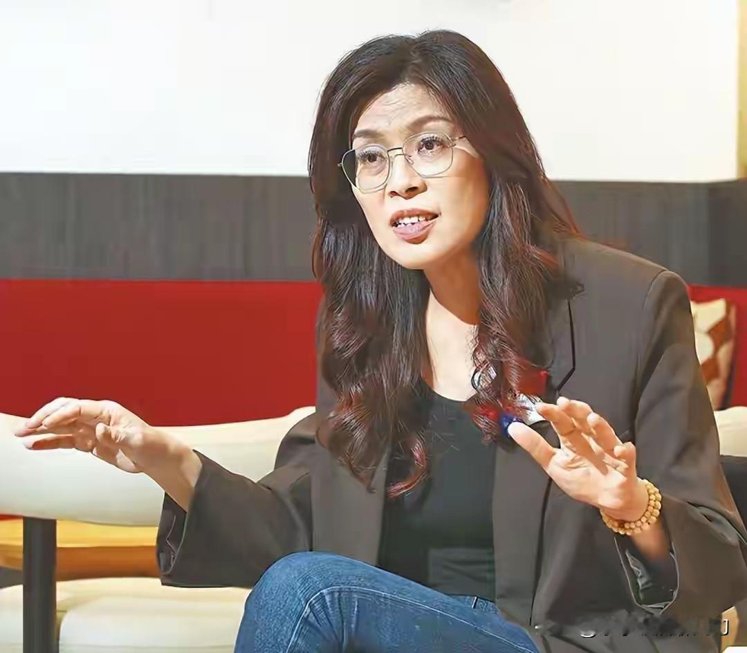 高市早苗一闹腾，把郑丽文吓了一大跳！心里想：幸亏我把去见你的那句话解释清楚了，