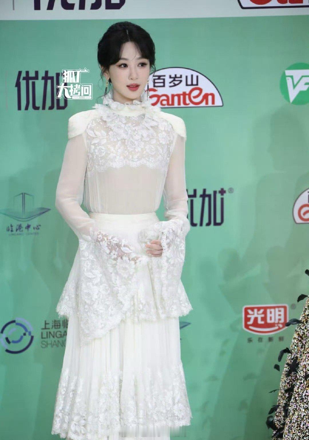 杨紫、关晓彤、蒋欣、张若昀、檀健次、吴磊、王安宇白玉兰红毯生图🈶​​​