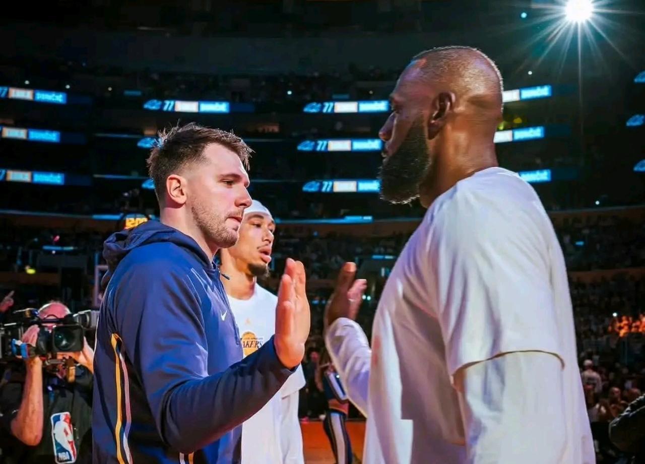 不是觉得东契奇不行，东契奇很强，就算这赛季效率低点，但很多都是他任性乱投导致的效