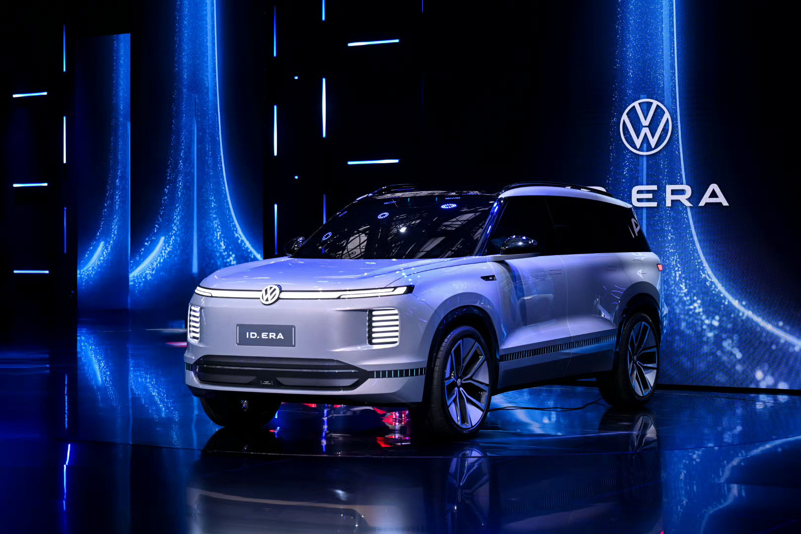 上汽大众5米2级三排增程SUV，350km纯电续航，EA211EVOⅡ增程器