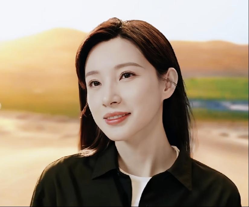 8月3日，马凡舒全新的代言大片出炉，她这次代言的是特仑苏，只见她拍摄的广告片特别