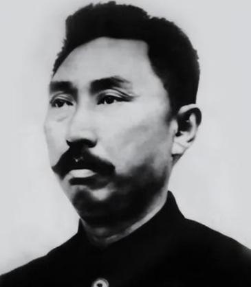 1950年，一封加急电报从湖南发往北京中南海，电文很短：“枪决陈渠珍，免得留下后