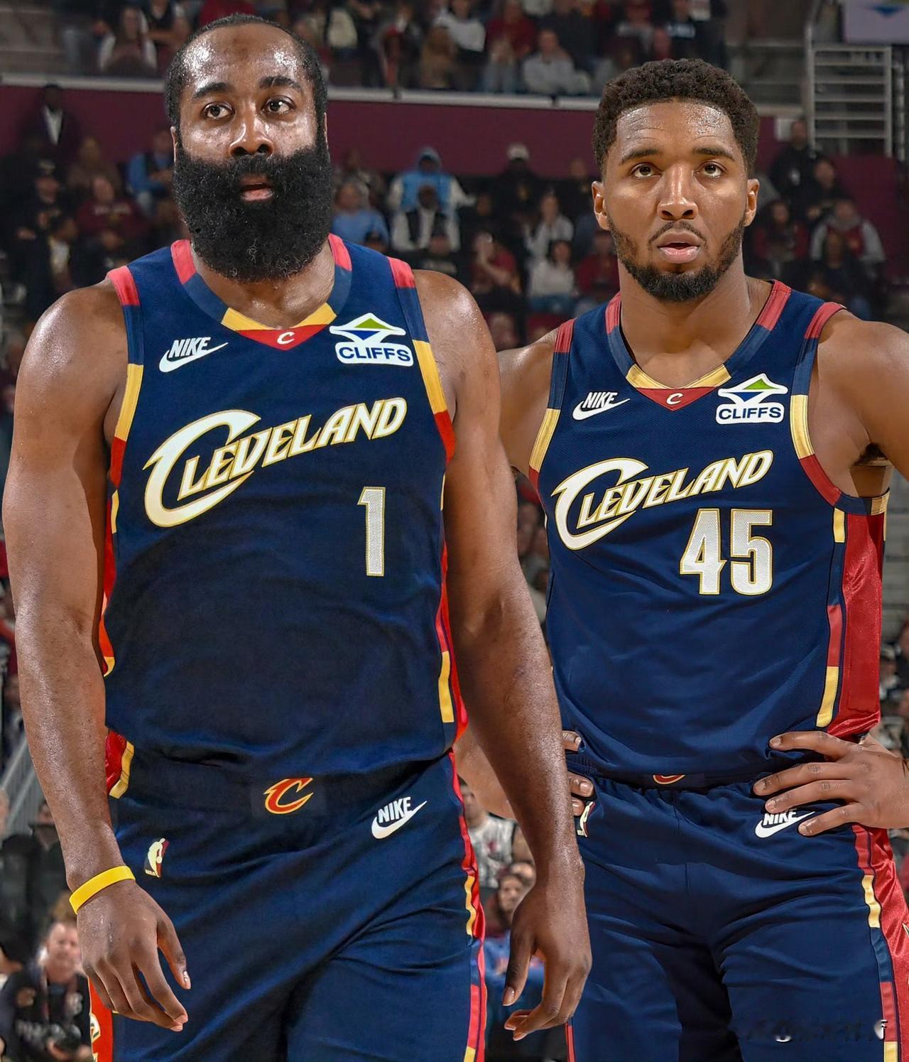 不服不行！哈登和米切尔生涯至今每个赛季都能打进季后赛：1、哈登：生涯17个赛