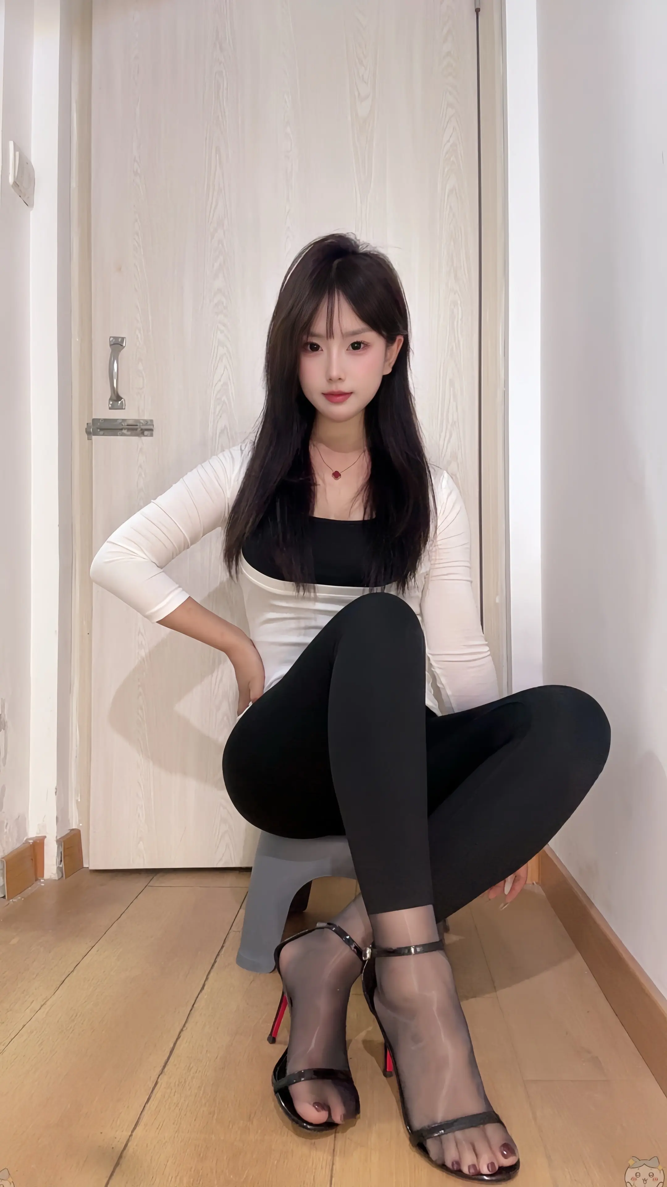我最喜欢别人在背后蛐蛐我了 因为我知道我又让她难受了