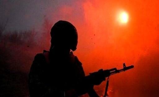 刷到一个美国海军陆战队退役情报官的采访，一句话给我干沉默了。他说：“他们