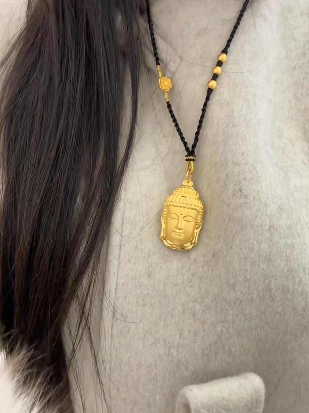 这才是生死之交的战友情前段时间，老公的战友来石家庄出差，老公请他大饭店吃饭，他