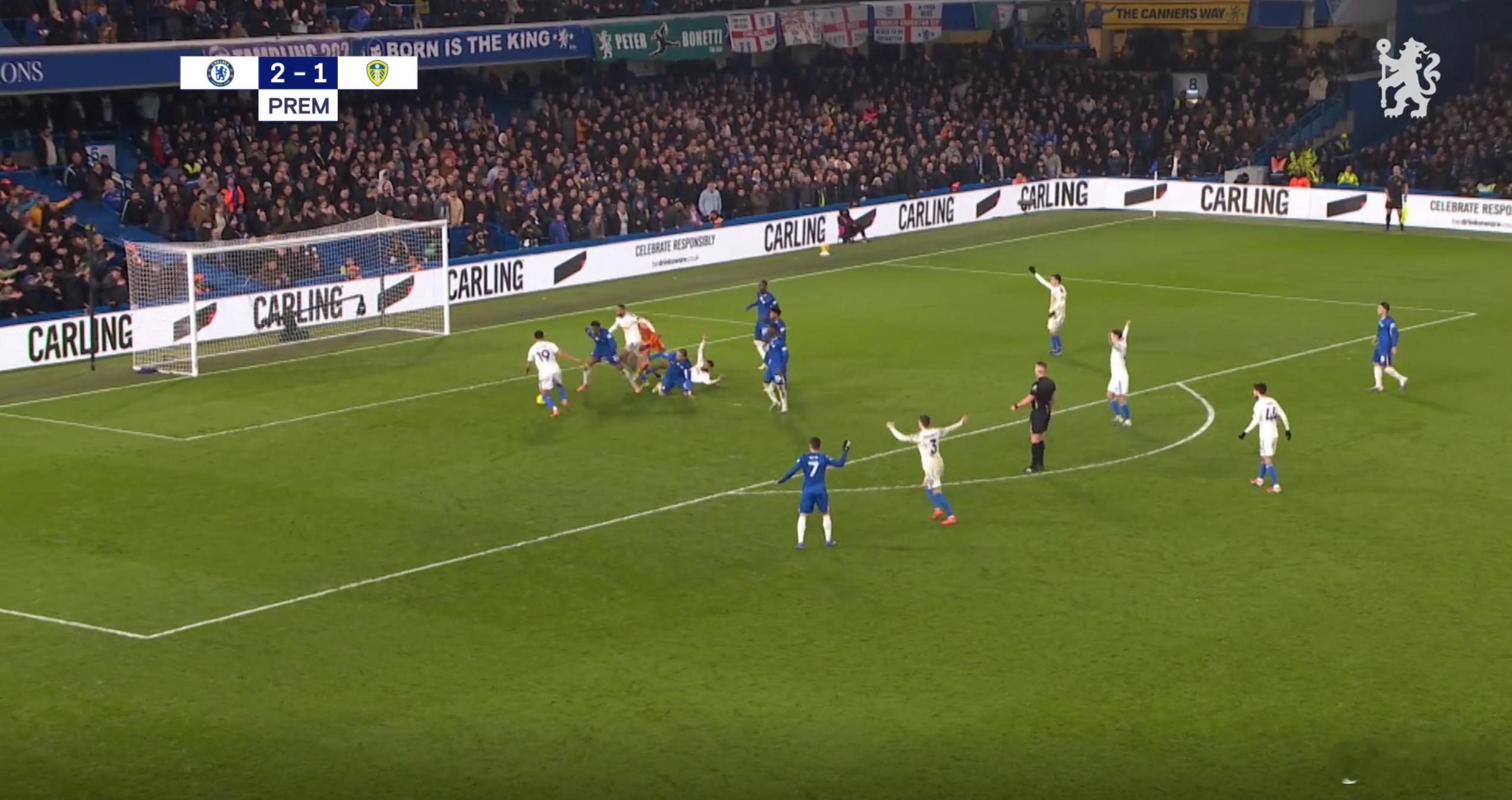 切尔西这个经典的瞬间，希望对很多业余队的队长有用。利兹联打进扳平球的瞬间，其实