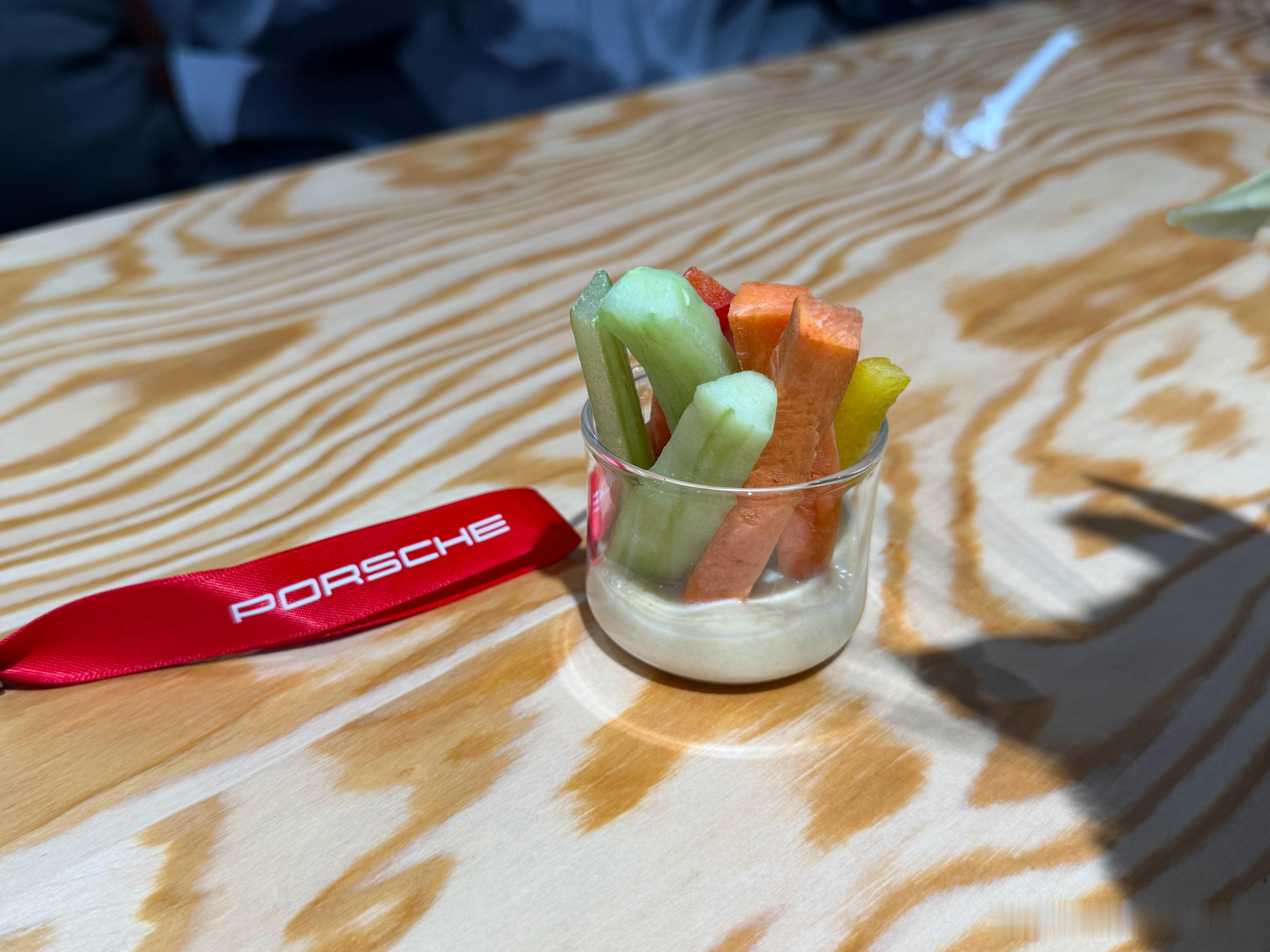 2026北京车展保时捷的午餐，很适合减肥的我。凯文聊车