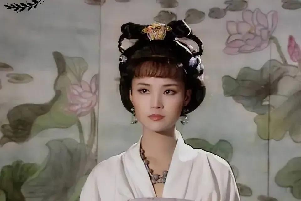 李隆基杀上官婉儿，出手极快，一刀封喉，政变刚结束，宫里血气未散，他就派人闯进上官