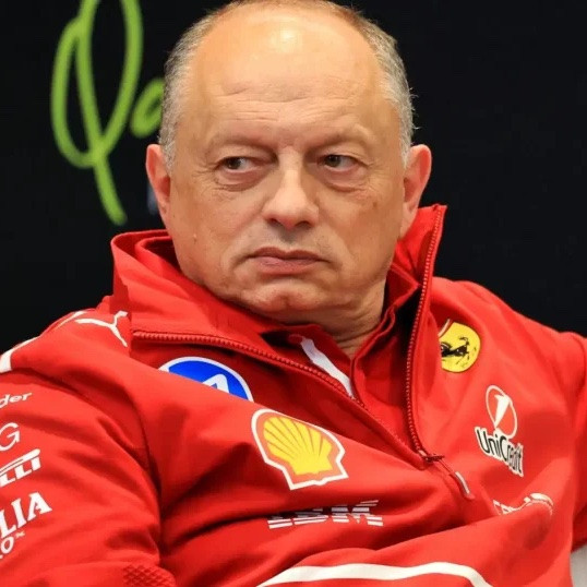 f1弗雷德·瓦塞尔上周五提到，法拉利早在今年四月底就停止了SF-25赛车的空气