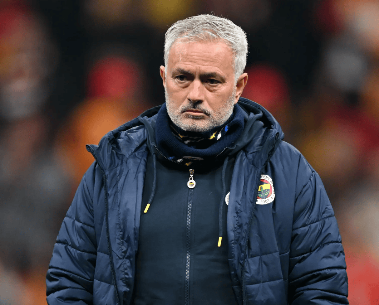 土媒: 穆帅离开土耳其留下65万镑酒店账单, 球队或被迫买单