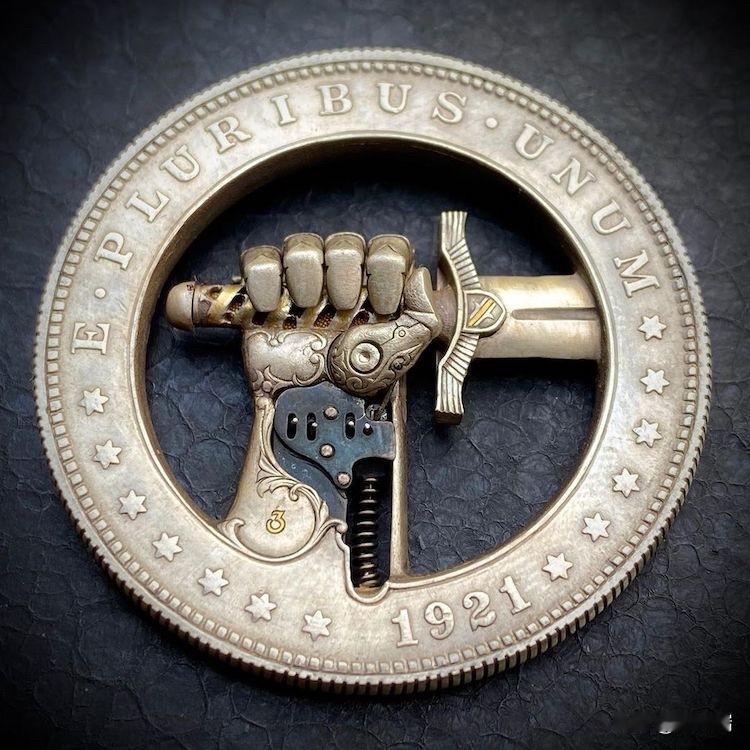 罗曼·布特恩（RomanBooteen）是一位来自俄罗斯的杰出硬币雕刻艺术家