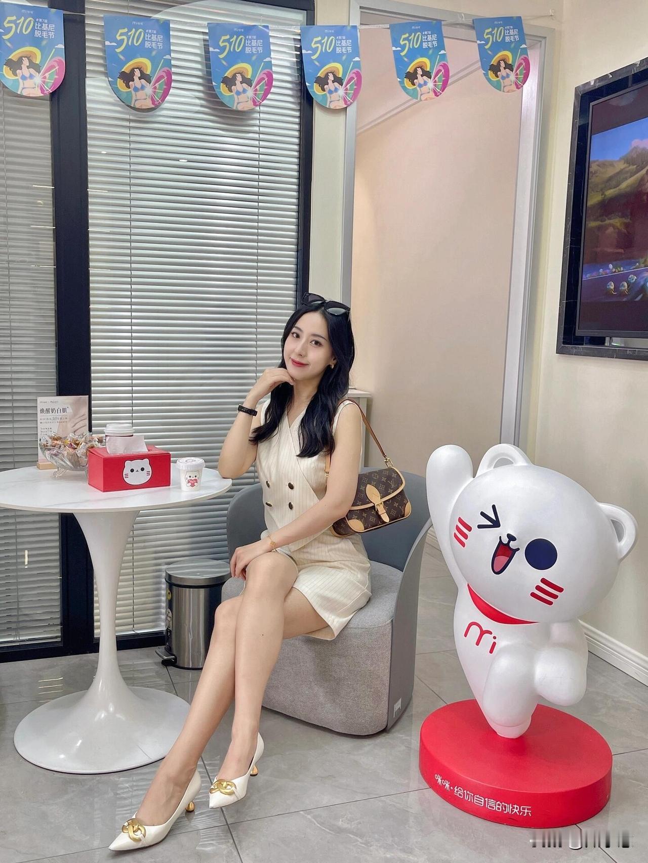 比基尼脱毛！快乐做辣妹啦！冬天到了！阳光，沙滩🏖️海边比基尼！想想都觉