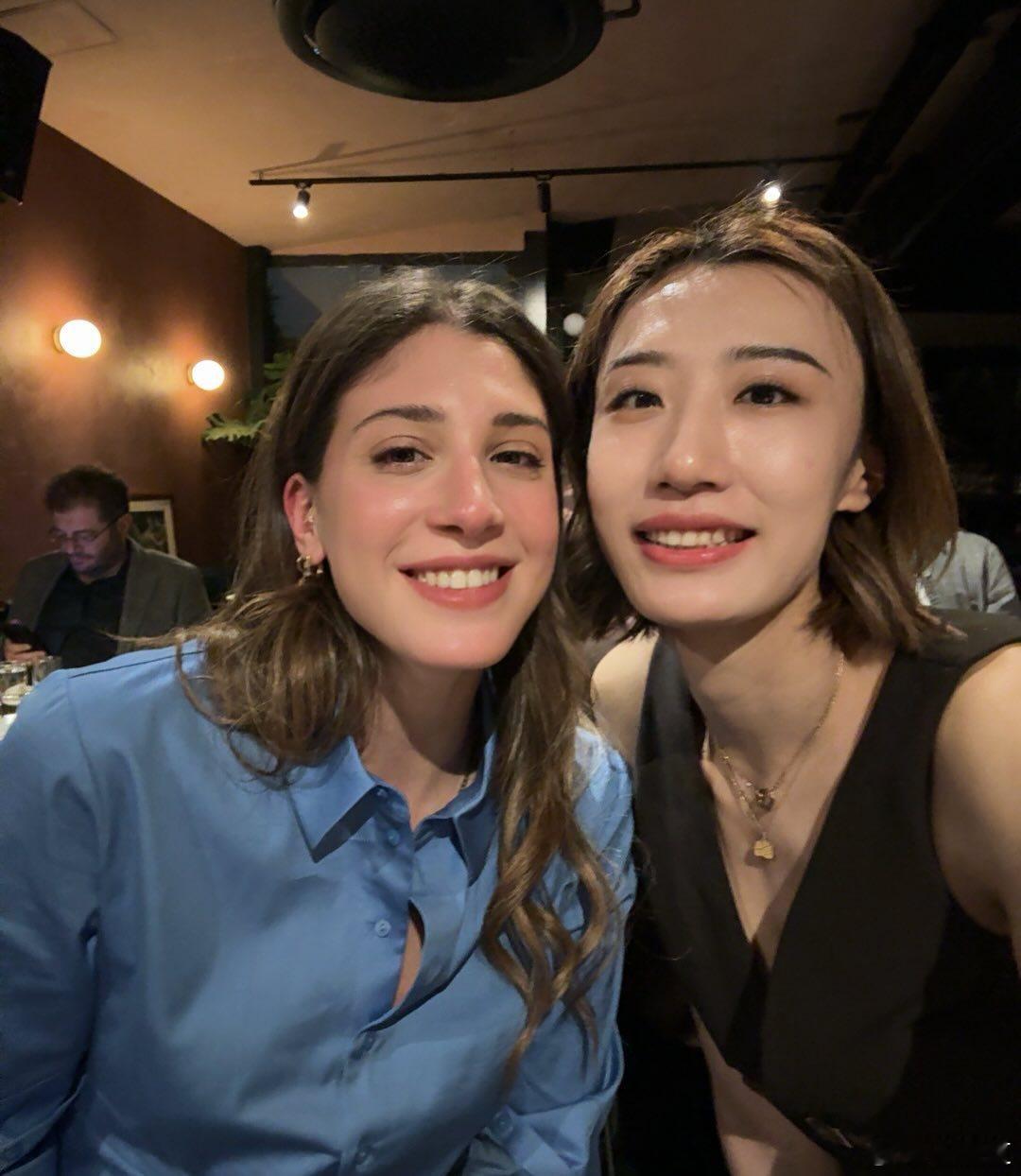 王媛媛国际排坛动态王媛媛：❤️💛🇹🇷精彩的一个赛季，感谢所经历的一切?