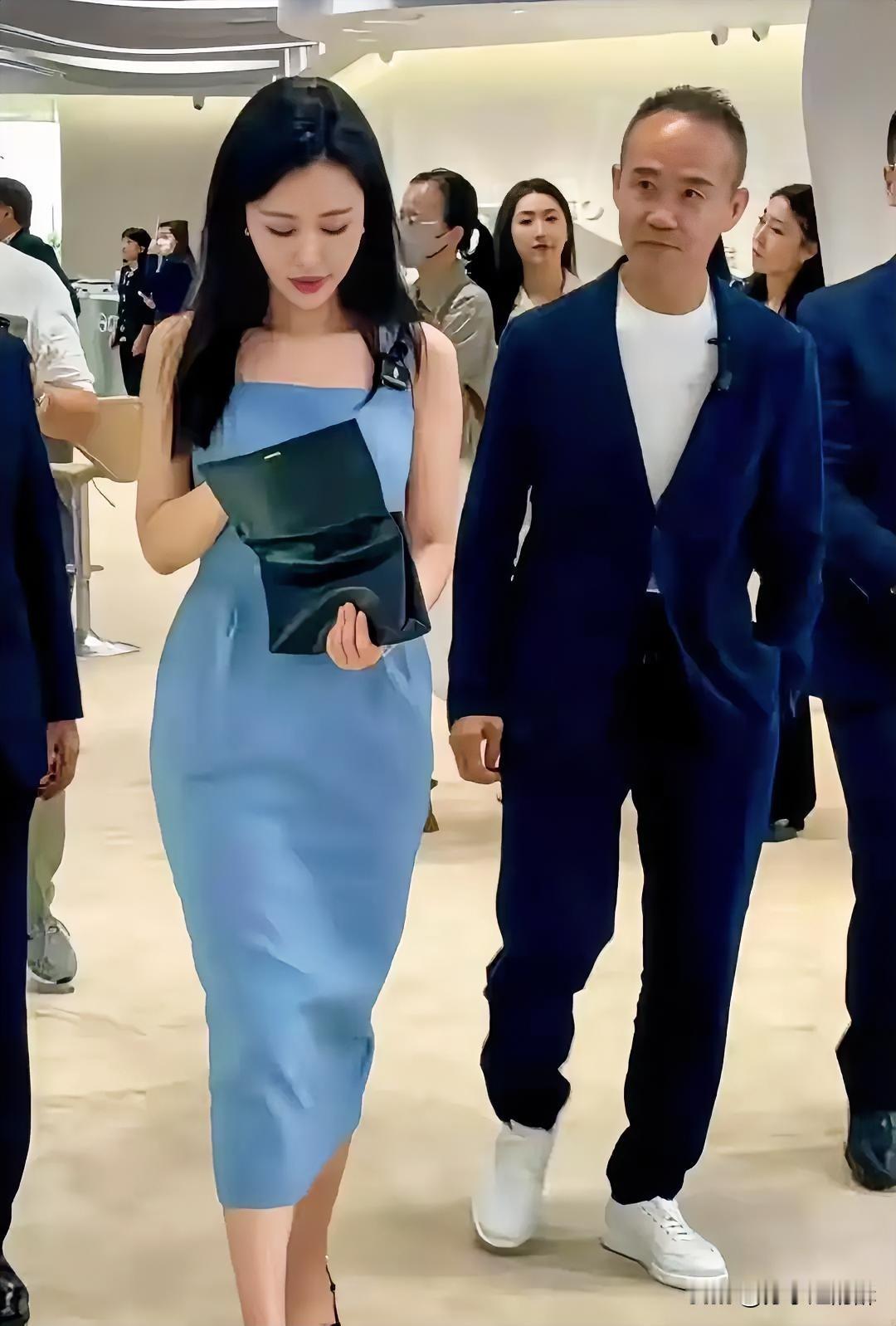 王石和田朴珺两口子真的是够忙活的一个拼命证明不贪财，一个拼命证明是真爱，这么