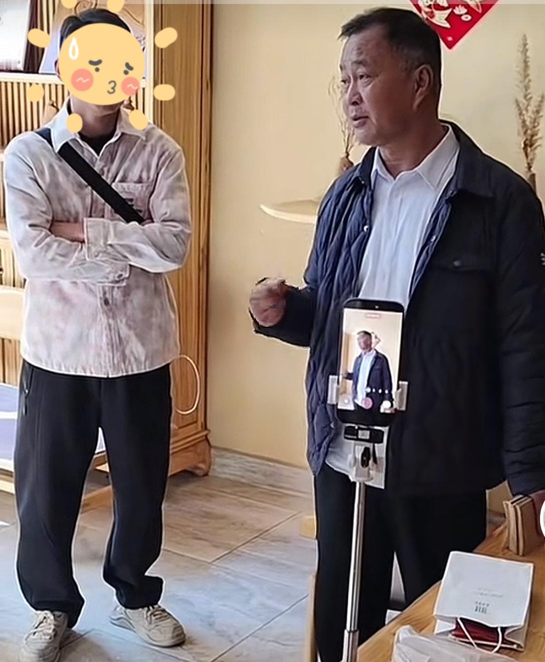 沈巍云南行让身边那几位主播失望了[捂脸哭]本以为这趟出去可以挣点钱分个过年钱的，没