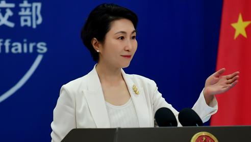 外交部这回是真动怒了。 10月9日的例行记者会上，外交部发言人毛宁用了一个分