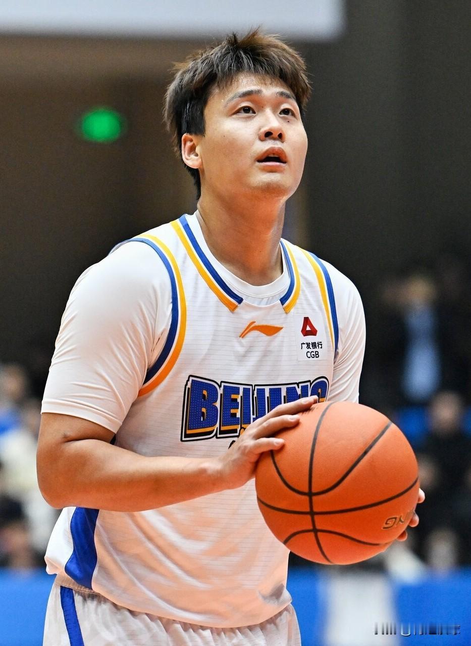 CBA常规赛第8轮得分上20+的本土球员一览：01、深圳的贺希宁，29分6板