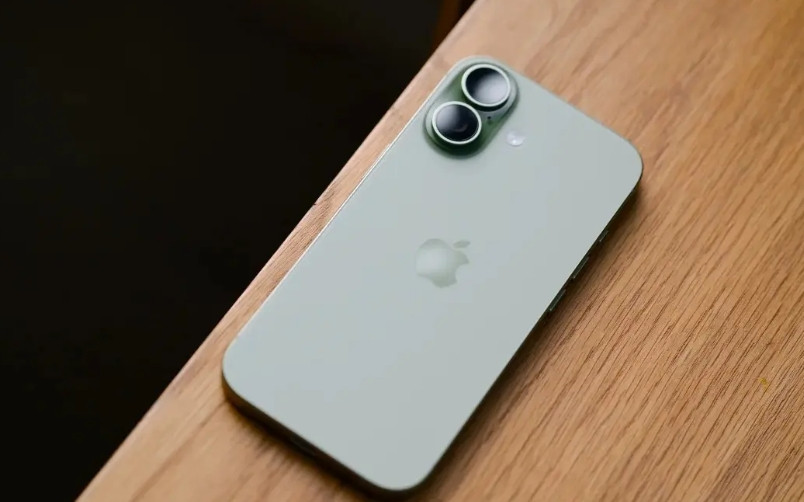 iPhone17标准版已到今年果断放弃买Pro版，直接标准版。轻薄+高刷，终于