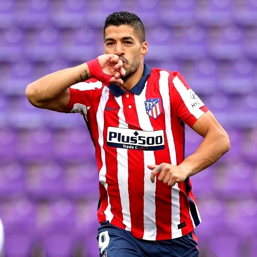 我跟你讲，足球史上最狠的“三当家”是谁？就是在梅西C罗眼皮子底下，在西甲，硬生